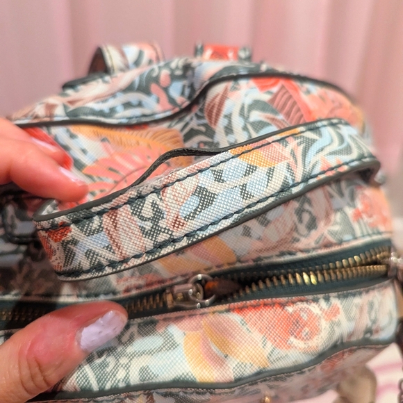 Retro Print Backpack - Picture 6 of 9